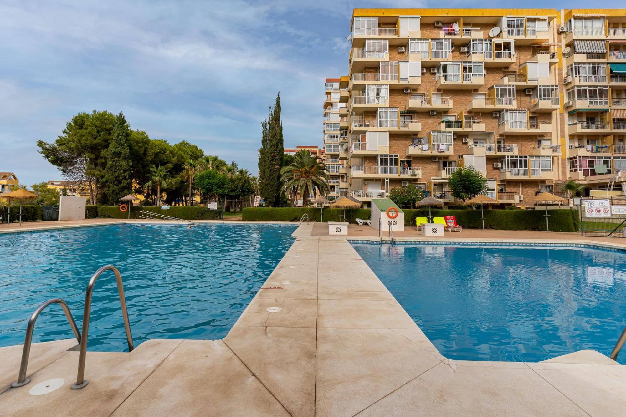Blonzu Angola Apartment Беналмадена Екстериор снимка