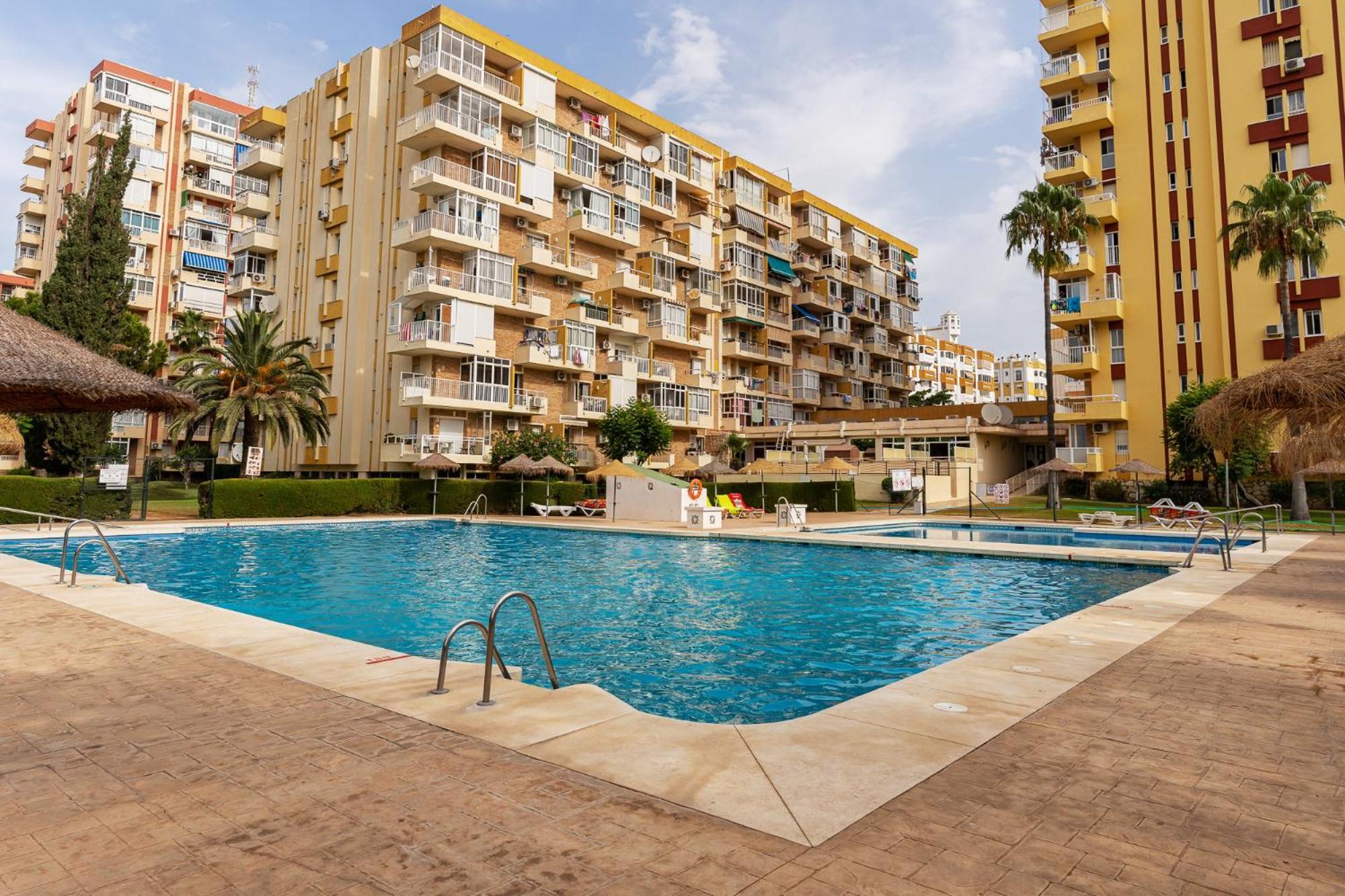 Blonzu Angola Apartment Беналмадена Екстериор снимка